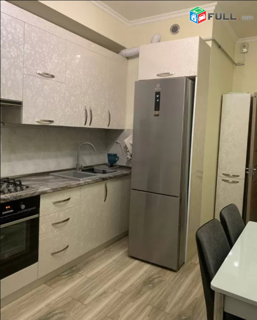 LA08434 Վարձով 3 սենյականոց բնակարան Ծարավ Աղբյուր , նորակառույց շենք