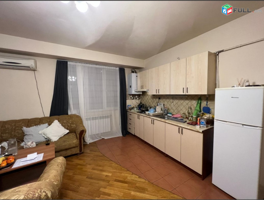 LA08461 Վարձով 2 սենյականոց բնակարան Դեմիրճյան փողոցում