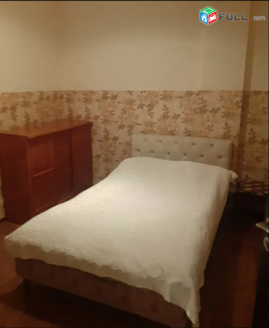 LA08742 Վարձով 3 սենյականոց բնակարան  Լենինգրադյան, նորակառույց շենքում