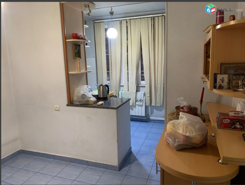 LA09035 Վարձով 3 սենյականոց բնակարան Գյուլբենկյան փողոց , Բարեկամության մետրոյի մոտ 