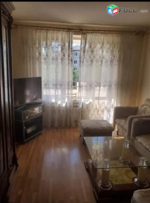 LA09060 Վարձով 4 սենյականոց բնակարան Նելսոն Ստեփանյանի փողոց , 2 րդ Մասիվ