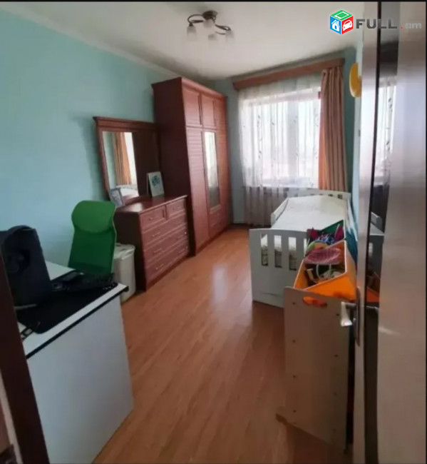 LA09061 Վարձով 3 սենյականոց բնակարան Աշոտ Հովհաննիսյանի փողոց, 4 - րդ Մասիվ