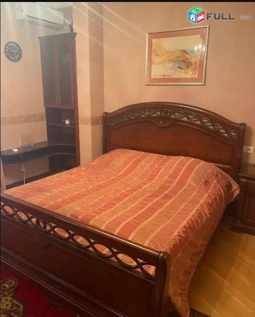 LA09220 Վարձով 5 սենյականոց բնակարան Մաշտոցի պողոտայում