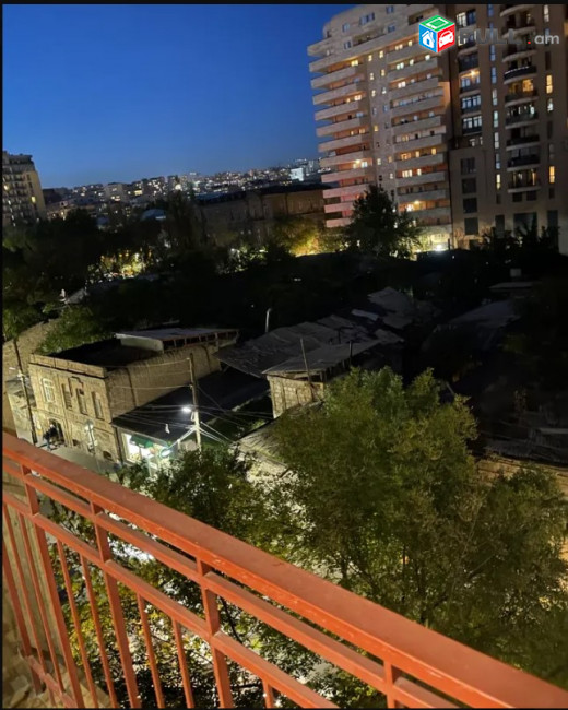 LA09481 Վարձով 3 սենյականոց բնակարան Ամիրյան փողոց , նորակառույց շենքում 