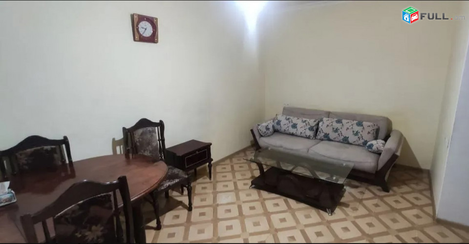 LA09571 Վարձով 2 սենյականոց բնակարան Աբելյան փողոցում