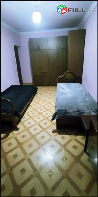 LA09571 Վարձով 2 սենյականոց բնակարան Աբելյան փողոցում