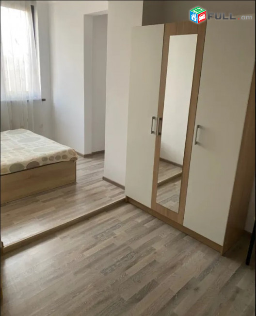 LA09612 Վարձով 2 սենյականոց բնակարան  Արամ Խաչատրյան փողոց