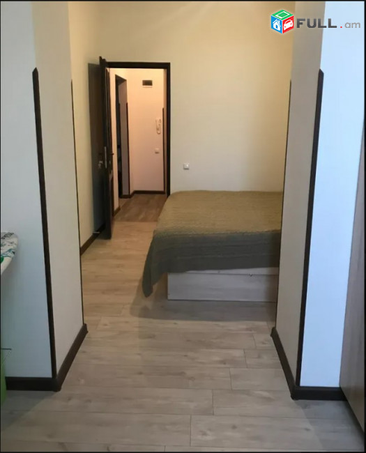 LA09649 Վարձով 2 սենյականոց բնակարան Չարենցի փողոցում 