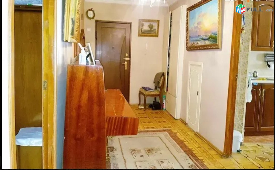 LA09856 Վարձով 4 սենյականոց բնակարան Երվանդ Քոչար փողոցում
