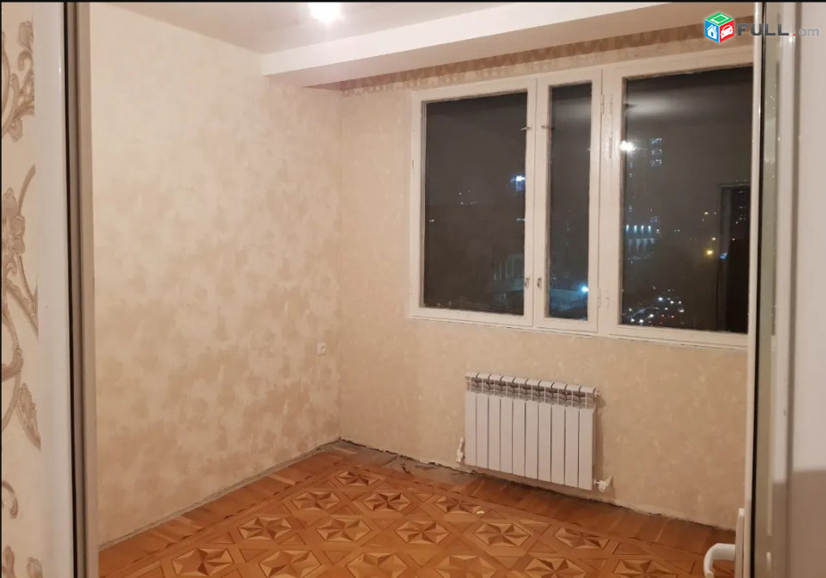 LA10378 Վարձով 3 սենյականոց բնակարան Նիկողայոս Ադոնցի փողոցում
