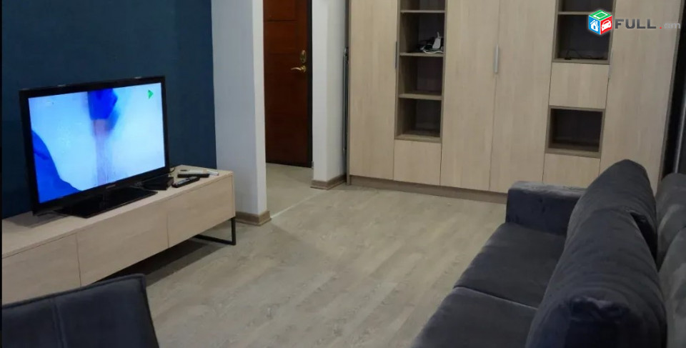 LA10425 Վարձով 2 սենյականոց բնակարան Նալբանդյան փողոցում