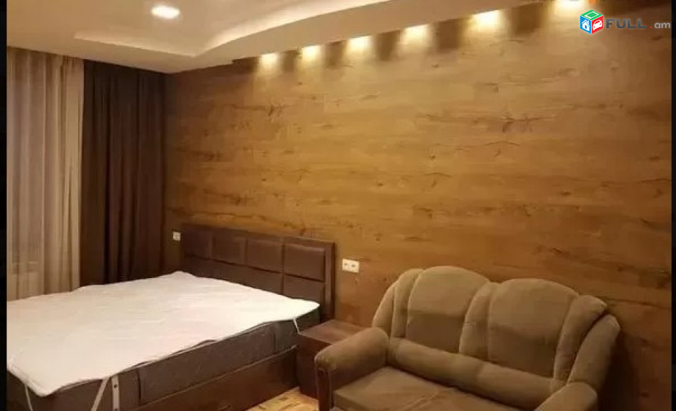 LA00495 Վարձով 3 սենյականոց բնակարան Գուլակյան փողոցում