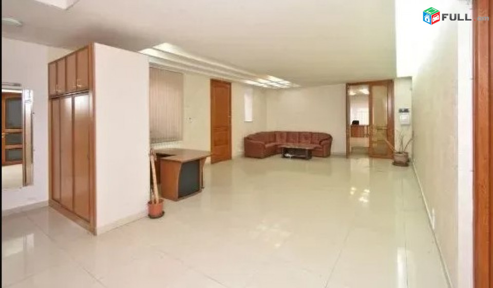 LA10672 Վարձով  286  քմ.  Գրասենյակային տարածք Արմեն Տիգրանյանի փողոցում