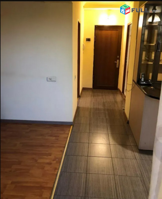 LA10793 Վարձով 2 սենյականոց բնակարան Սարյանի փողոցում
