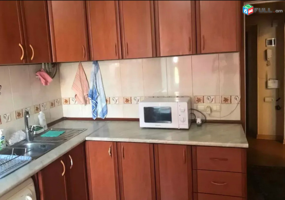 LA11243  Վարձով 1 սենյականոց բնակարան Նալբանդյան փողոցում