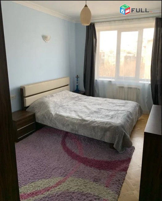 LA11437 Վարձով 4 սենյականոց բնակարան Վիկտոր Համբարձումյան փողոցում
