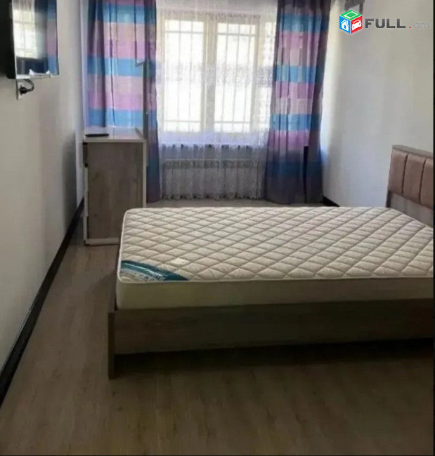 LA11649 Վարձով 4 սենյականոց Երեք հարկանի թաունհաուզ Հակոբ Հակոբյան փողոցում