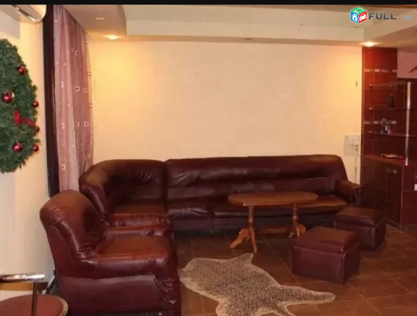 LA00317 Վարձով 3 սենյականոց բնակարան Դեղատան փողոցում,  նորակառույց շենքում