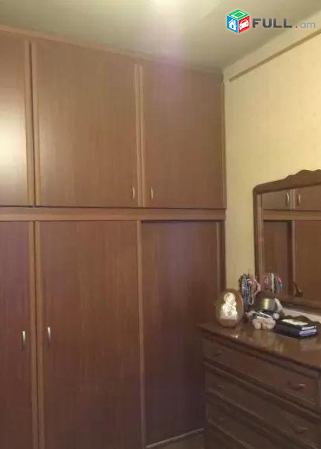 LA00301 Վարձով 2 սենյականոց բնակարան Չարենցի փողոցում