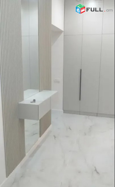 LA11744 Վարձով 3 սենյականոց բնակարան նորակառույց շենքում Մոնթե Մելքոնյան փողոցում