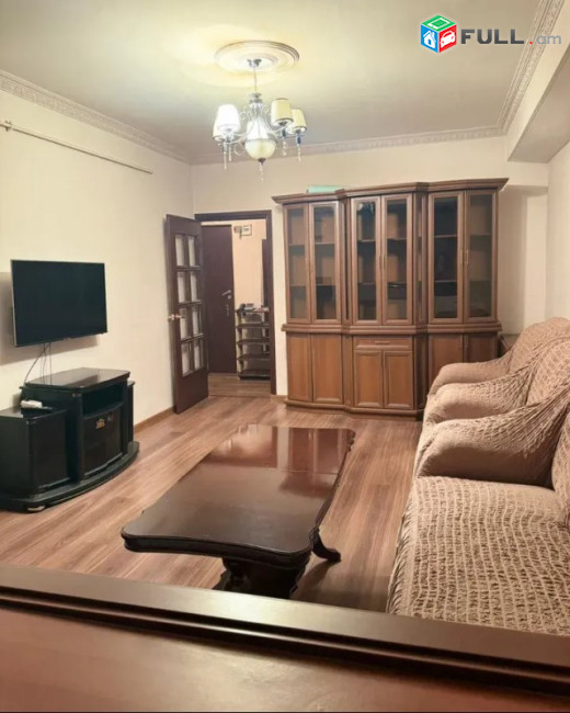 LA11749 Վարձով 2 սենյականոց բնակարան Արամ Խաչատրյան փողոցում