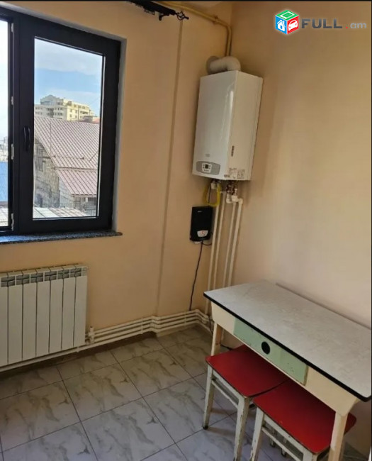 LA11750  Վարձով 1 սենյականոց բնակարան Վիկտոր Համբարձումյան փողոցում