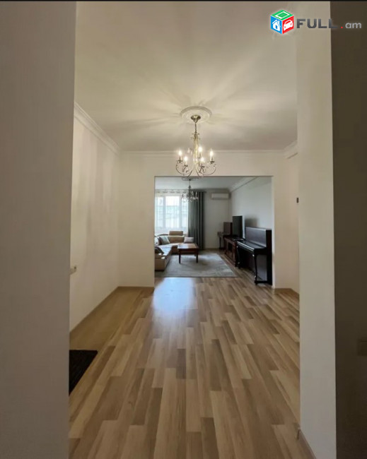 LA11763 Վարձով 3 սենյականոց բնակարան Սունդուկյան փողոցում