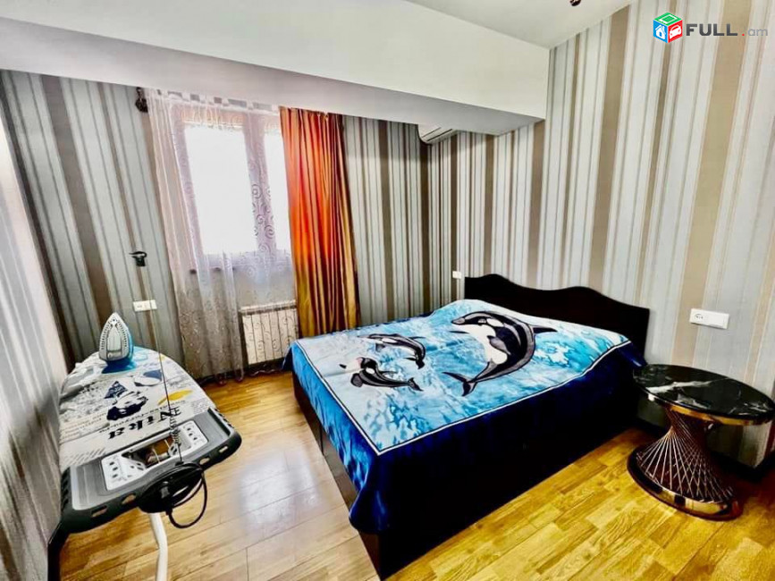 LA11788 Օրավարձով 3 սենյականոց բնակարան Սայաթ Նովա  պողոտայում