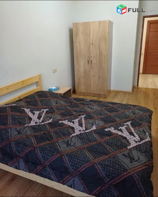 LA11804 Վարձով  4 սենյականոց բնակարան Սարյան փողոցում