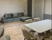 LA11814 Վարձով 4 սենյականոց բնակարան Լենինգրադյան փողոց ,  նորակառույց շենքում