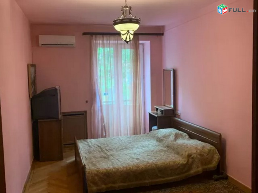 LA11101 Վարձով 3 սենյականոց բնակարան Նալբանդյան փողոցում