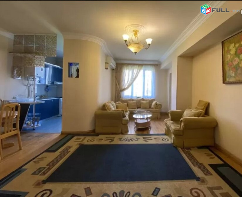 LA07883 Վարձով 4 սենյականոց բնակարան Նալբանդյան փողոցում