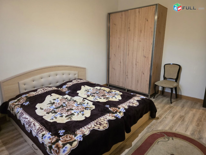 LA11816  Վարձով 2 հարկանի 5 սենյականոց առանձնատուն Քաջազնունու փողոցում