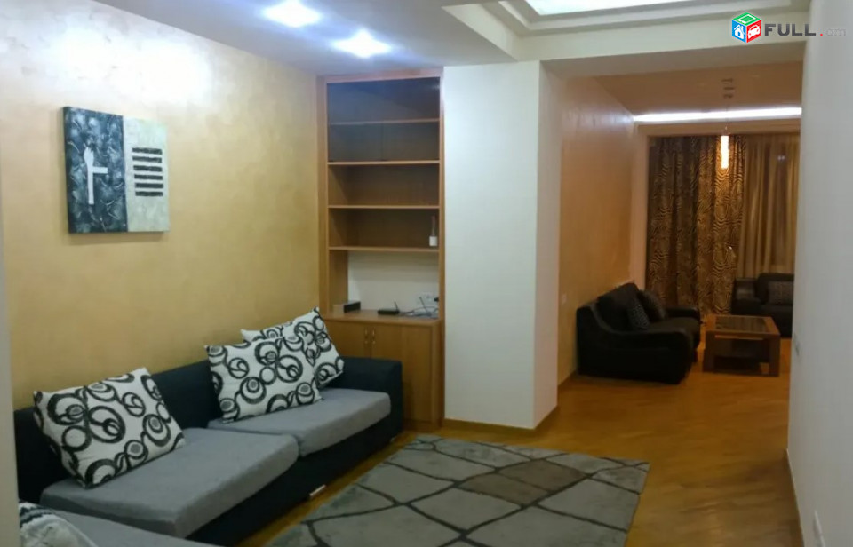 LA11821 Օրավարձով 3 սենյականոց բնակարան  Ամիրյան փողոցում, նորակառույց շենքում