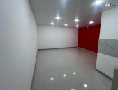 LA11859  Վարձով 30 քմ․ Գրասենյակային տարածք Վահրամ Փափազյան փողոց,Արաբկիրում