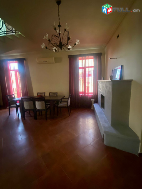  LA01243 Վարձով 4 սենյականոց բնակարան Թումանյան փողոցում
