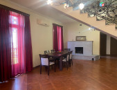  LA01243 Վարձով 4 սենյականոց բնակարան Թումանյան փողոցում