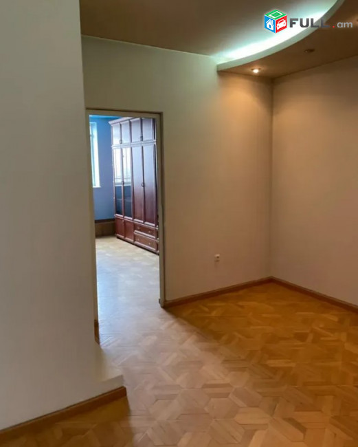 LA12032  Վարձով 5 սենյականոց բնակարան Վրացական փողոցում
