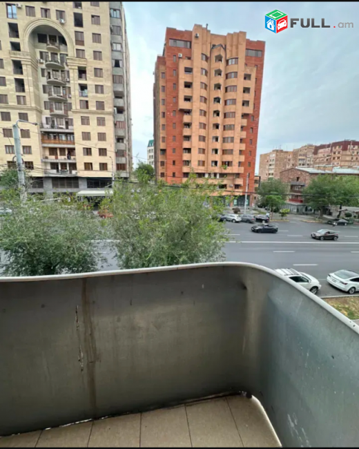LA12087 Վարձով 3 սենյականոց բնակարան Կոմիտասի պողոտայում