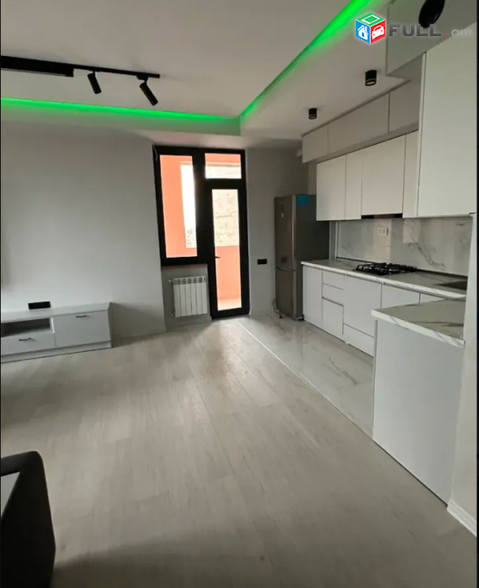 LA12093 Վարձով 2 սենյականոց բնակարան Չարենցի փողոց , նորակառույց շենքում 