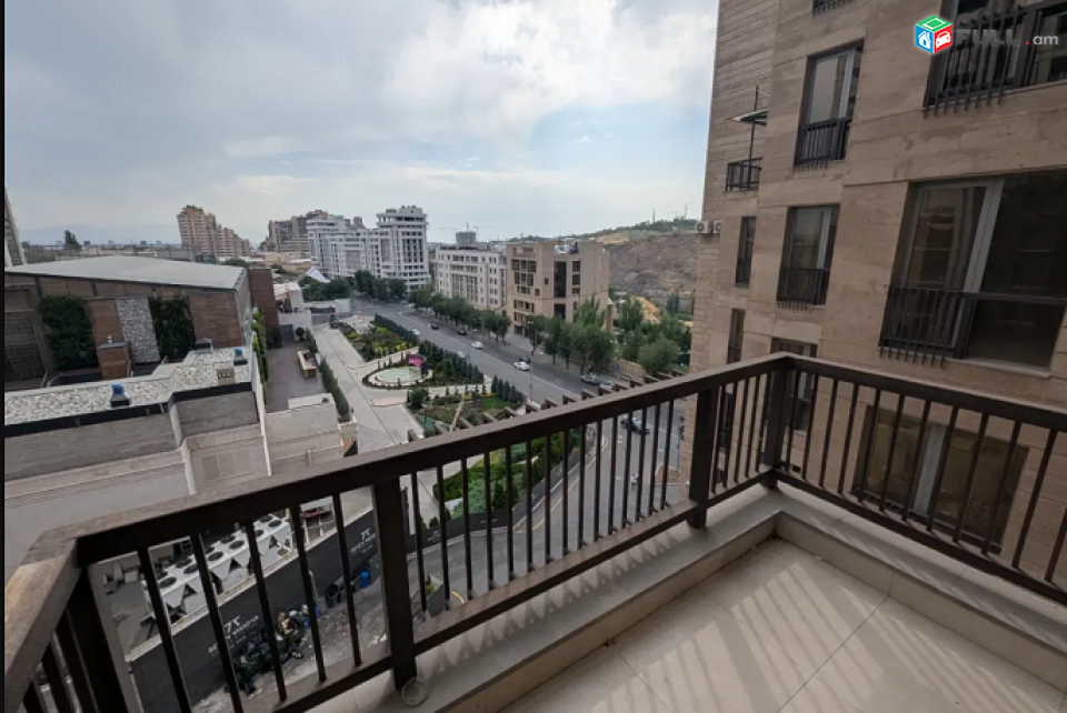LA12092 Վարձով 2 սենյականոց բնակարան Պարոնյան փողոց , նորակառույց շենքում 