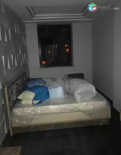 Կոդ 81240  Սայաթ Նովա  նորակառույց 3 սեն. բնակարան for rent Sayat Nova st.