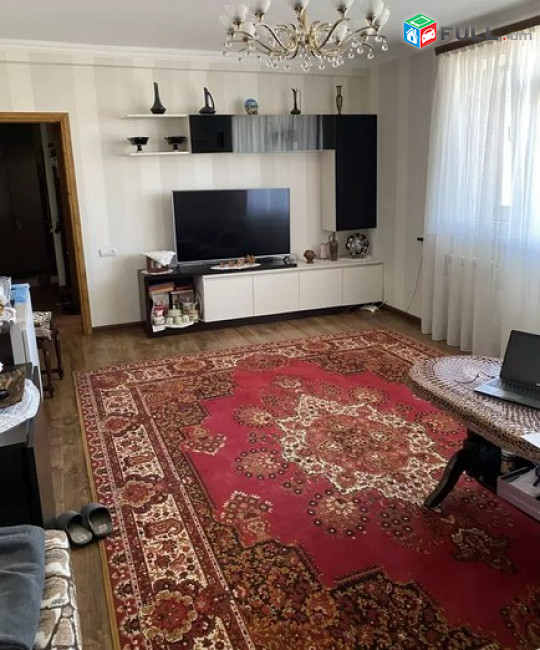 AK4084   բնակարան Չեխովի փողոցում,3 սենյականոց 