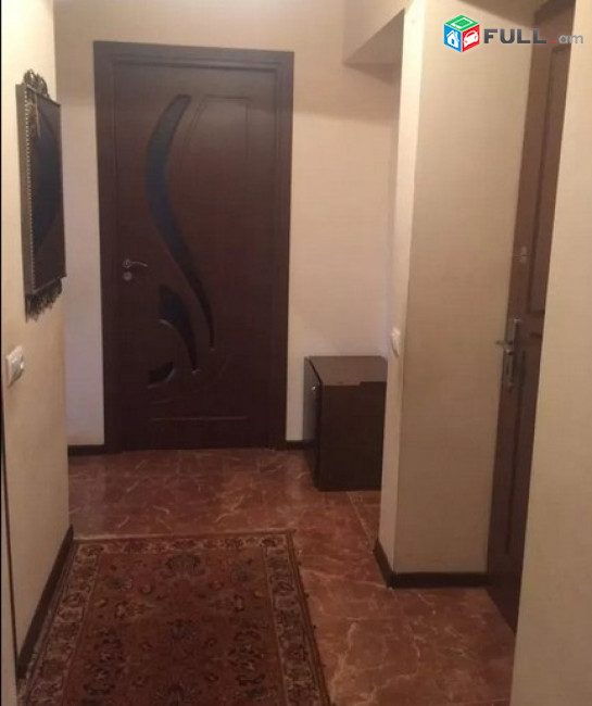 AK4094  բնակարան Արամ Խաչատրյան փողոցում,3 սենյականոց