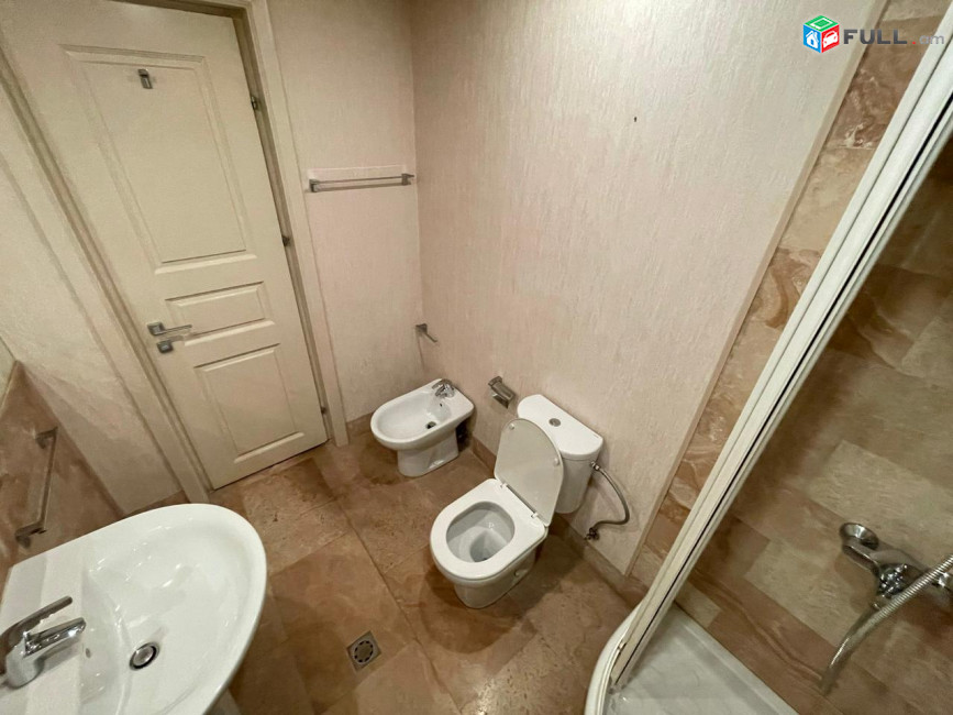 AK4551  Վարձով 4 սենյականոց բնակարան նաև գրասենյակ Եզնիկ Կողբացի , նորկառույց 
