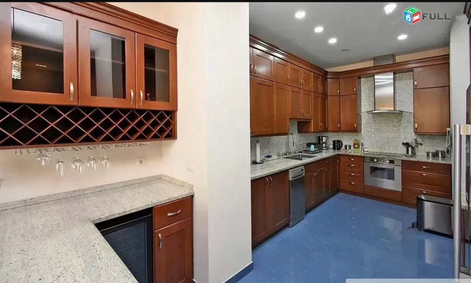 AK4730  Վարձով 4 սենյականոց բնակարան նորակառույց շենքում   Արամի փողոցում
