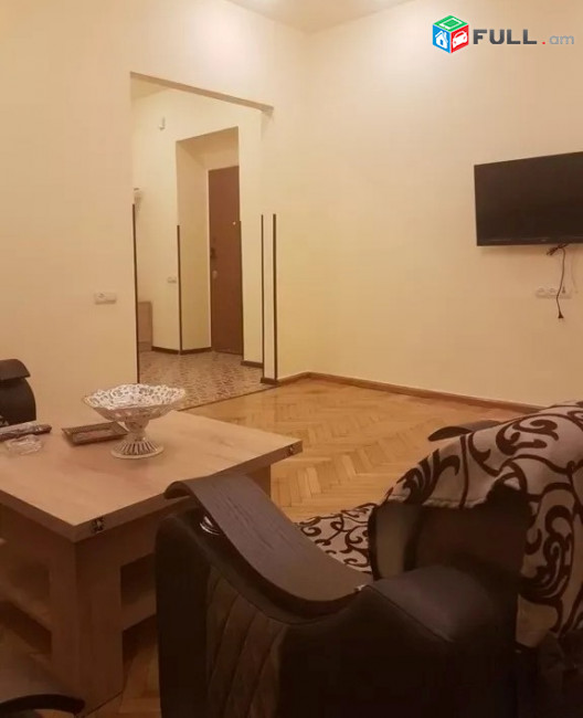 Կոդ MH245  Տիգրան Մեծ փողոց 3 սեն. բնակարան / for rent Tigran Mets st.
