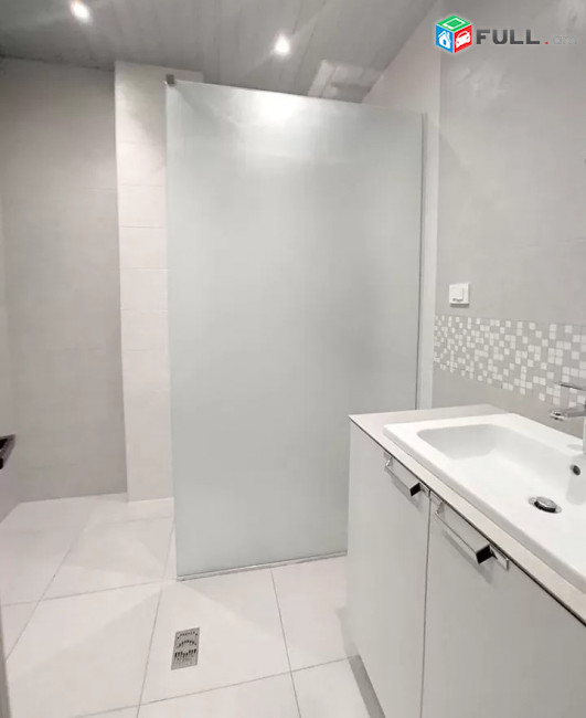 Կոդ PL224  Ազատության պողոտա 4 սեն. բնակարան / for rent Azatutyan ave.