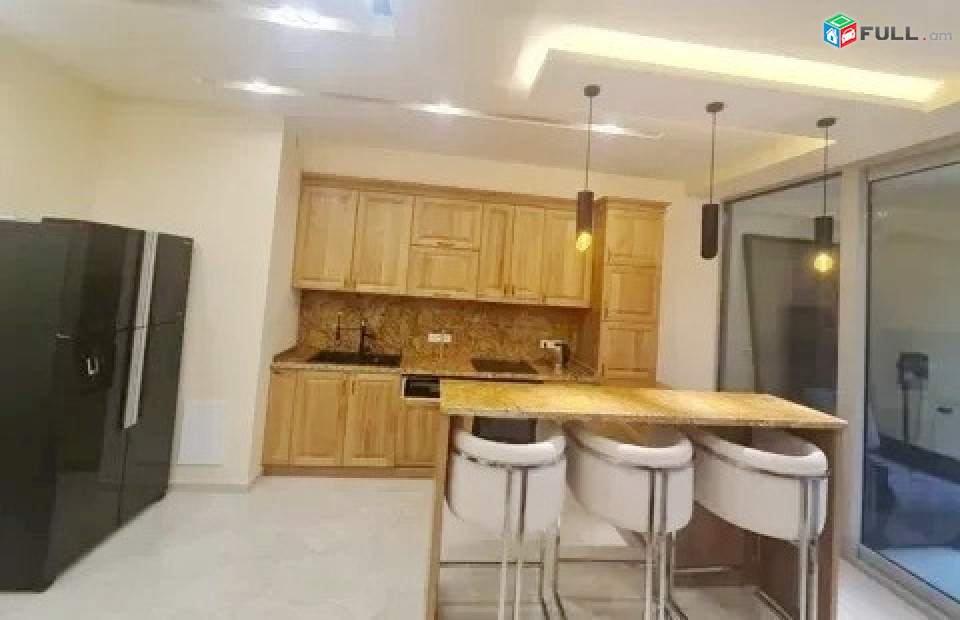 Կոդ PL275  Ամիրյան նորակառույց 3 սեն. բնակարան / for rent Amiryan st
