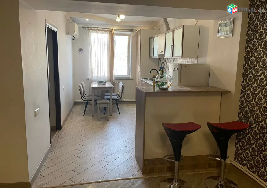 Կոդ 212197  Աբովյան փողոց 3 սեն. բնակարան / for rent Abovyan st